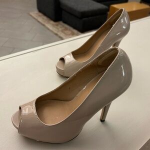 Dibs London Elegant Nude Patent Leather Heels- size 7 runs small